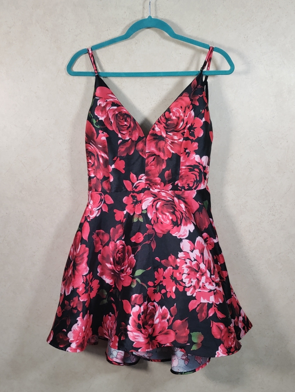 H149 B. Smart Red Floral Crinoline Party Dress 13